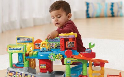 Comment occuper un enfant en voiture : les meilleures idées avec des petites voitures (sans écran)